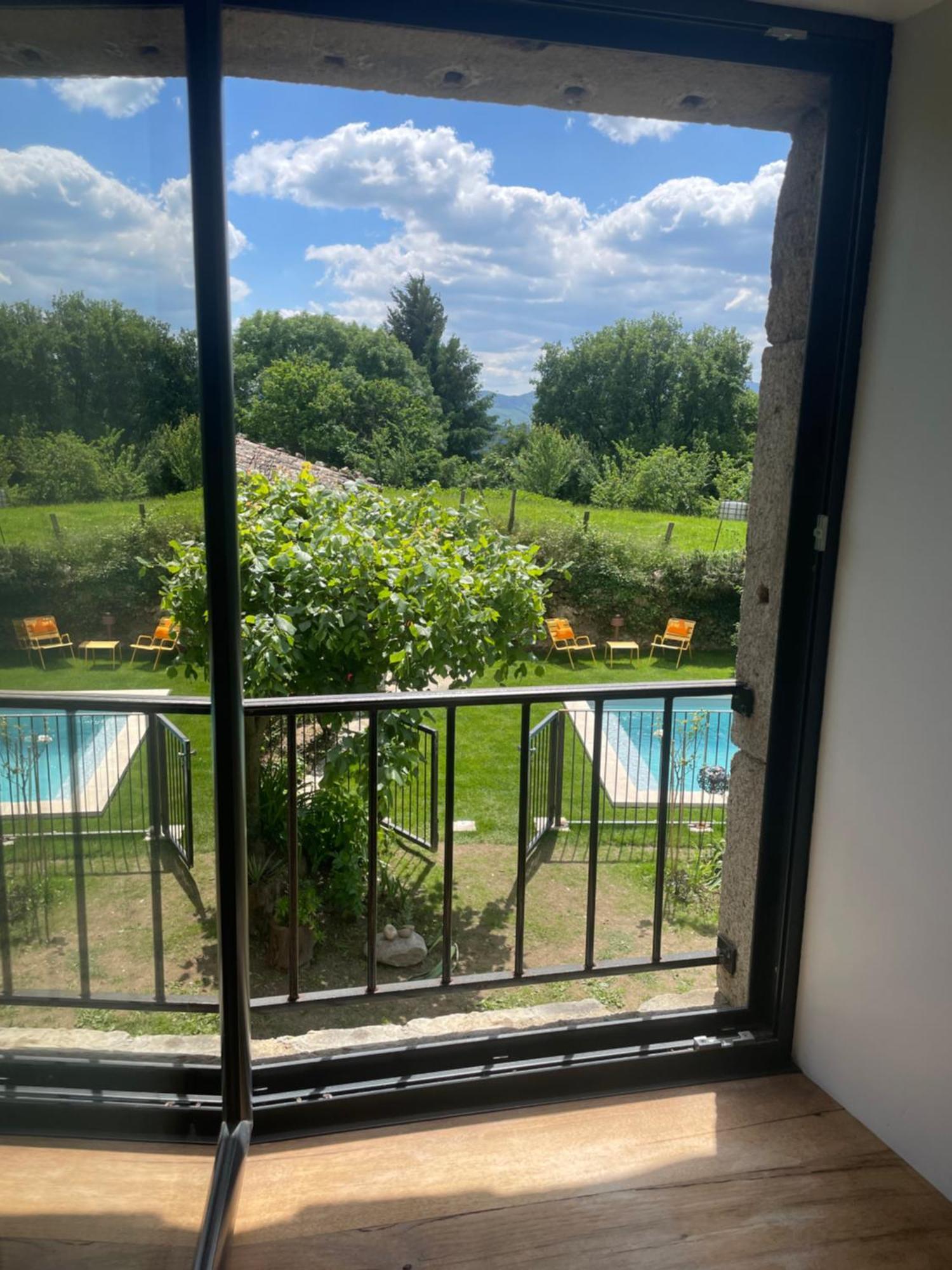 La Demeure Des Maitres Bed & Breakfast Chirols Exterior foto